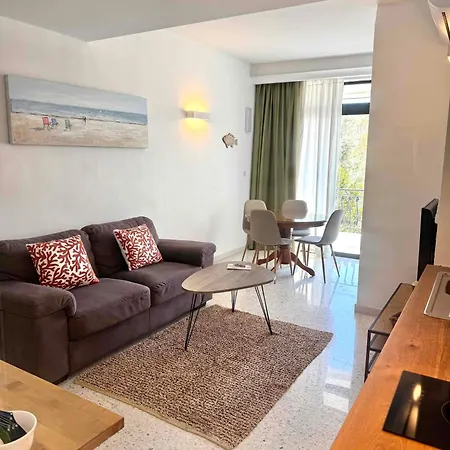 Apartament Sands *