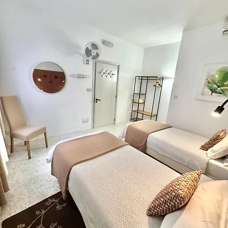 Sands 세인트폴스베이