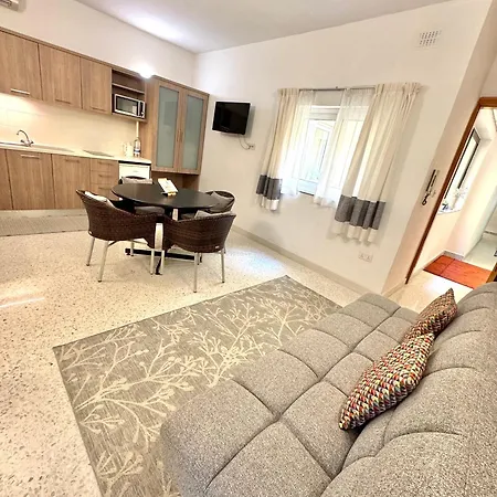 Apartment Sands *