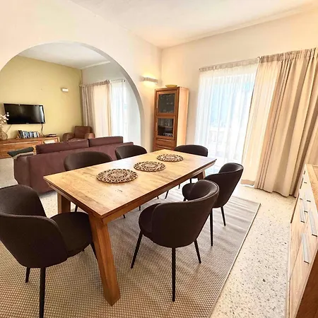 Sands * St. Paul's Bay