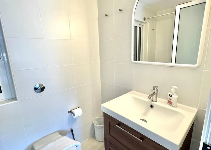 Sands * St. Paul's Bay