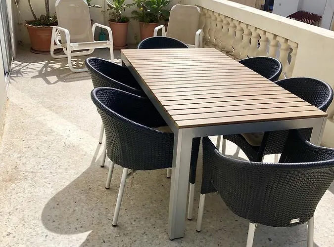 Sands St. Paul's Bay