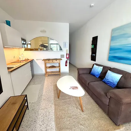 Sands アパート *