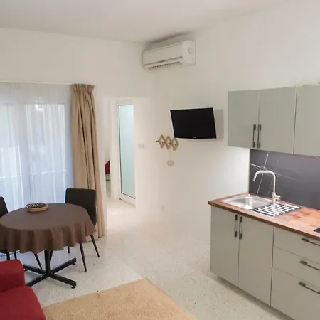 Sands アパート セント・ポールズ・ベイ